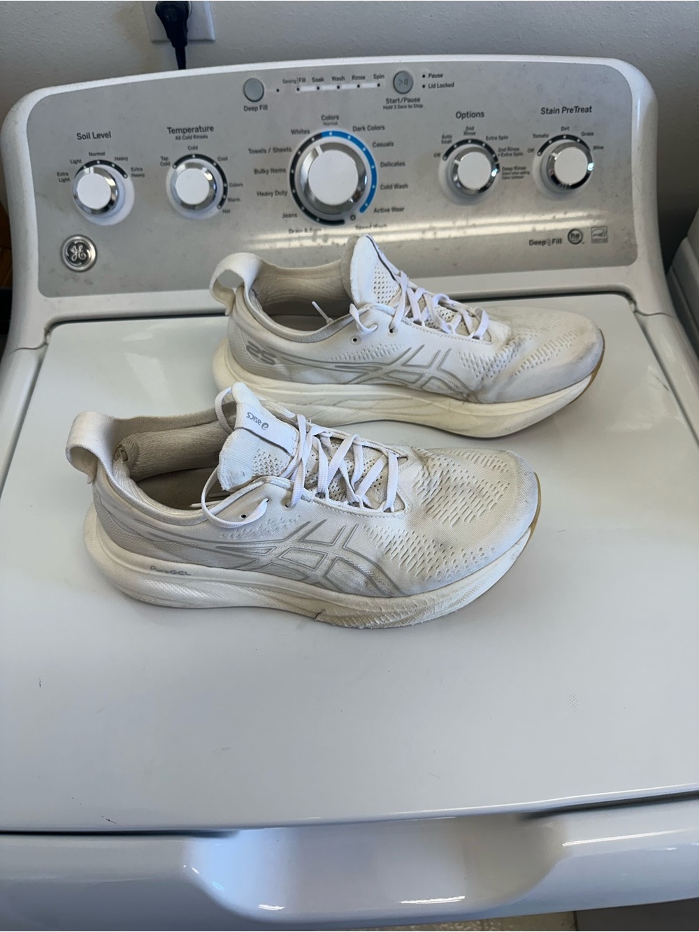 ASICS Gel Nimbus Running Shoes
